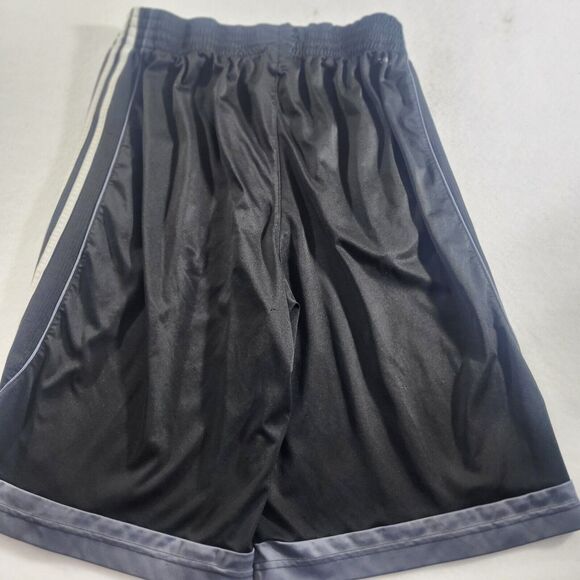 Adidas Workout Shorts Size Medium Black - Picture 1 of 4